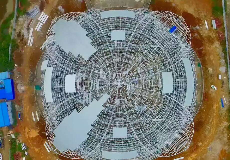 二连浩特体育馆网架